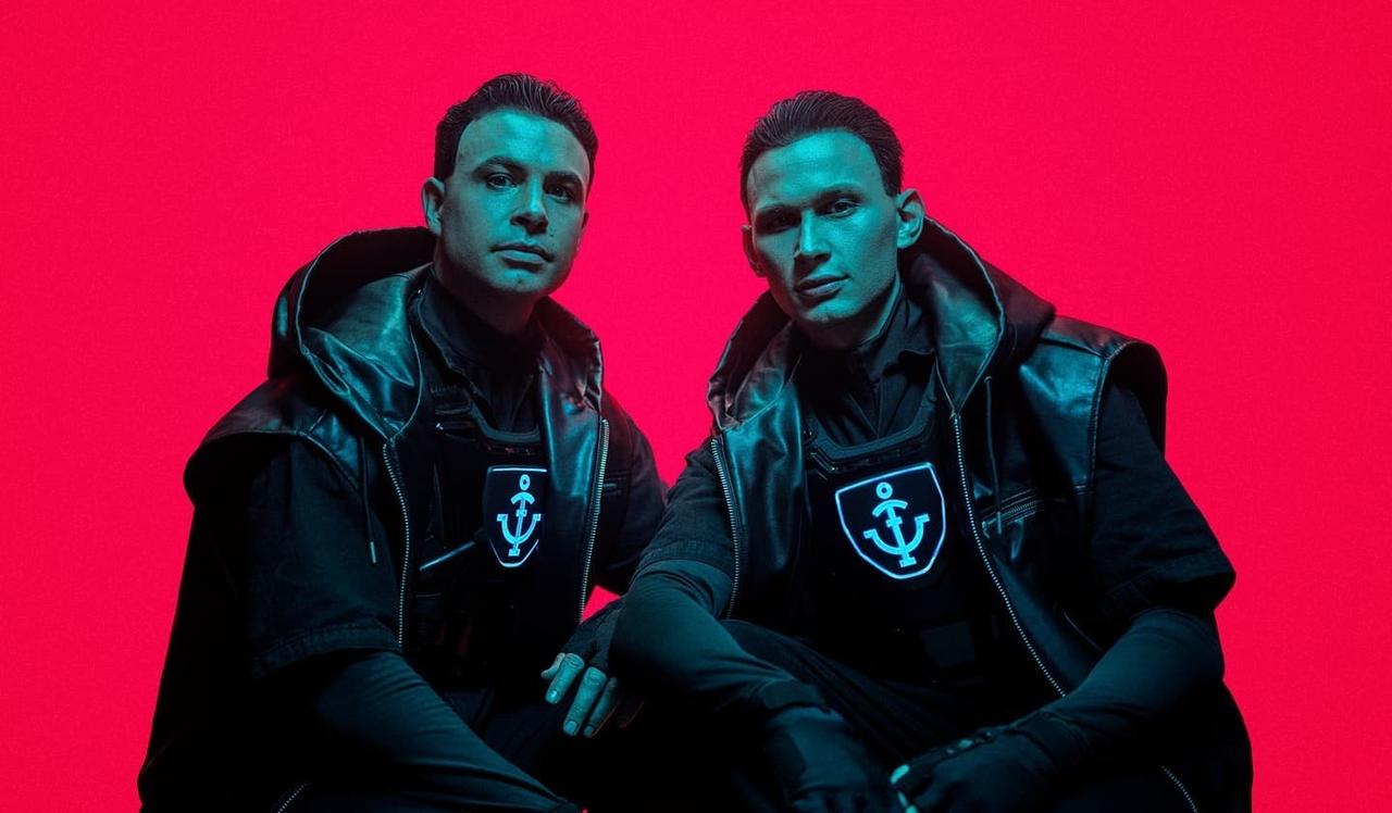 Twocolors и Safri Duo держат голову над водой - мощный дебют в Radio Global