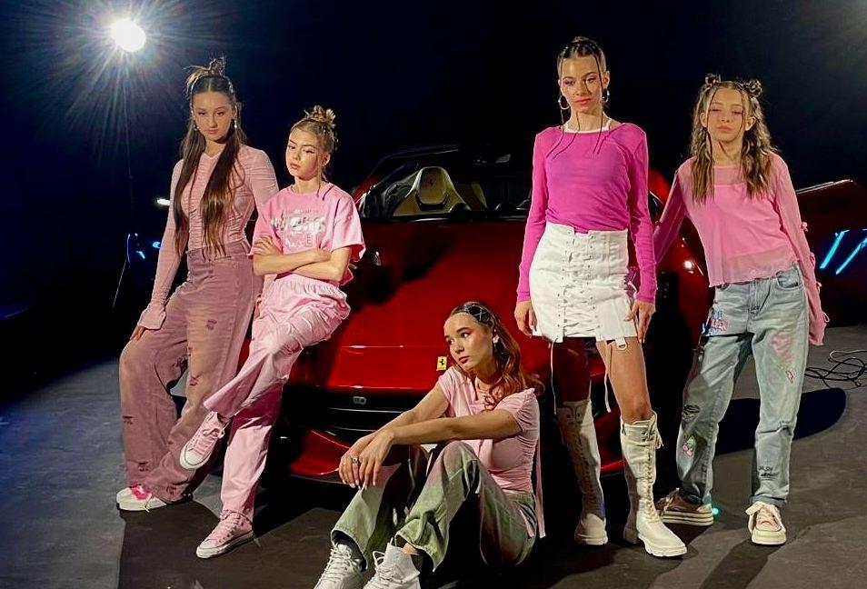 V-teens боятся любить в радиочарте на ТопХит