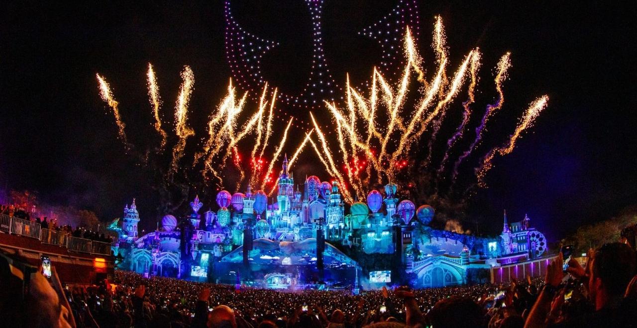 Главная сцена Tomorrowland 2025 сгорела за два дня до открытия