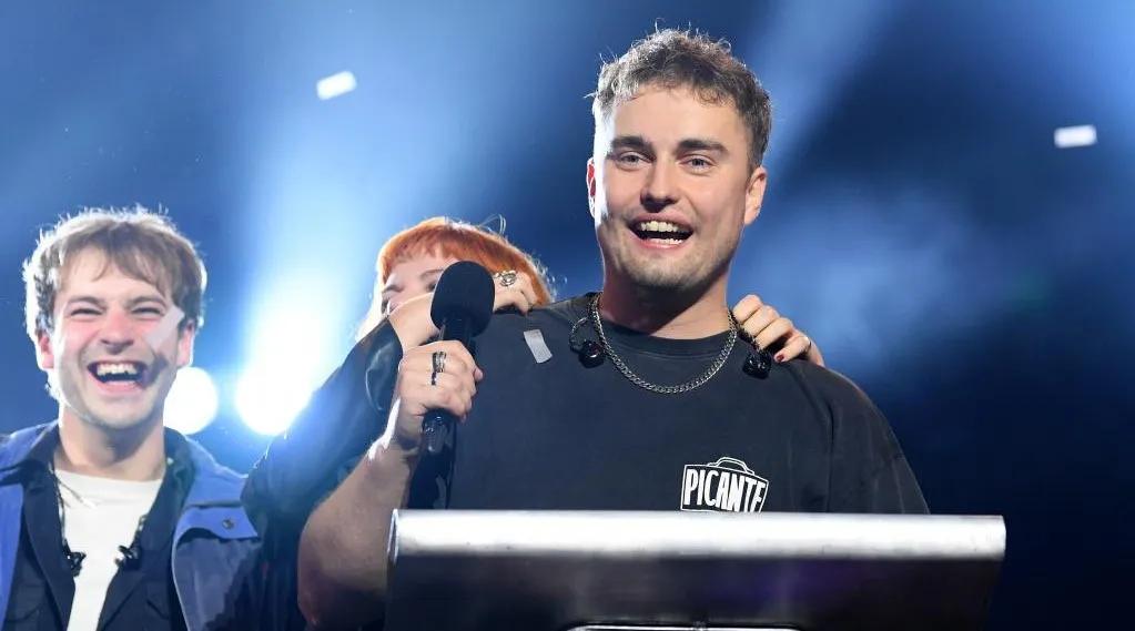 Сэм Фендер взорвал чарты — и всё благодаря Mercury Prize