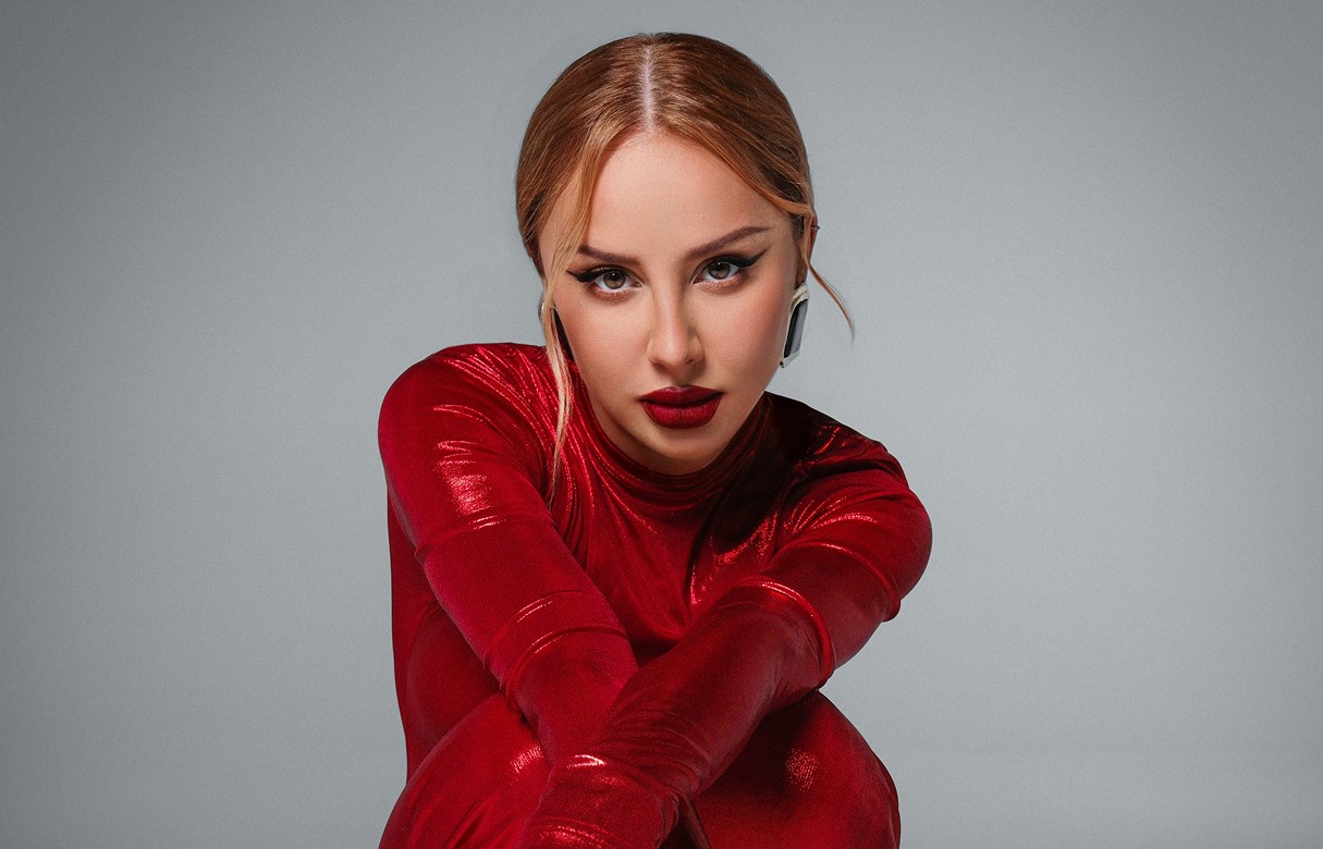 Anna Asti в большом и откровенном интервью о себе, музыке, друзьях и новом альбоме