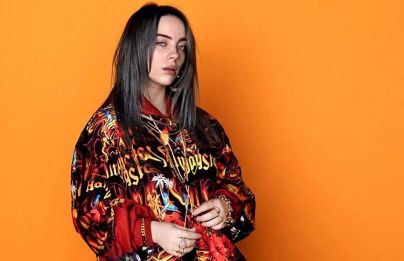 Billie Eilish стала черным ангелом