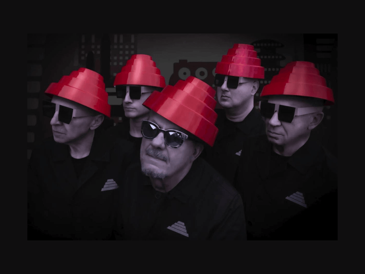 Devo отмечает 52-летие и готовится к прощанию с музыкой