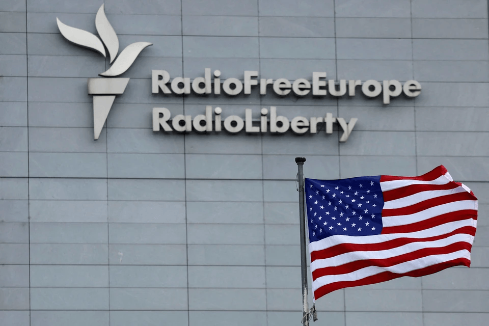 Радиостанции США договорились о повышении выплат артистам за музыку